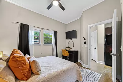1602 Elgin Street #6, Houston, TX 77004 - Photo 14