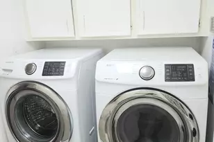 3030 Shawnee Dr, Sugar Land, TX 77479 - Photo 6