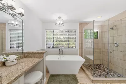 24 Gannet Hollow Place, The Woodlands, TX 77381 - Photo 32