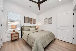 2524 Live Oak St, Houston, TX 77004 - Photo 32