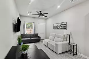 8159 Tate St, Houston, TX 77028 - Photo 4