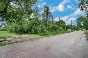 4615 Tronewood St, Houston, TX 77016 - Photo 1