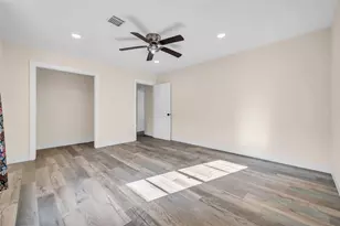 4011 Markley St, Houston, TX 77087 - Photo 32