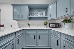 4011 Markley St, Houston, TX 77087 - Photo 2