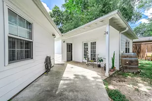 1601 Saxon Dr, Houston, TX 77018 - Photo 32