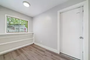 207 W Saunders St, League City, TX 77573 - Photo 28