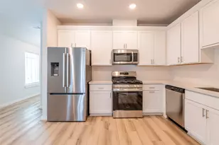4519 Pinehurst Trce Dr, Pinehurst, TX 77362 - Photo 4