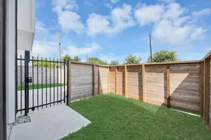 3464 Bremond St, Houston, TX 77004 - Photo 28