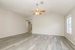 11747 Elizabeth Ct, Pinehurst, TX 77362 - Photo 4