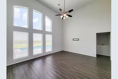 2470 Diamond D Drive, Beaumont, TX 77713 - Photo 8