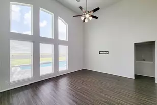 2470 Diamond D Dr, Beaumont, TX 77713 - Photo 8