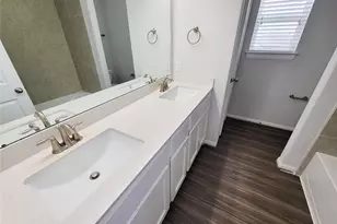 2470 Diamond D Dr, Beaumont, TX 77713 - Photo 34
