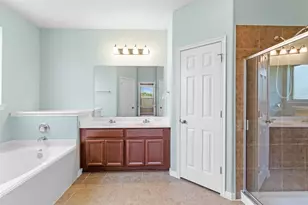 2451 Porto Way, League City, TX 77573 - Photo 18