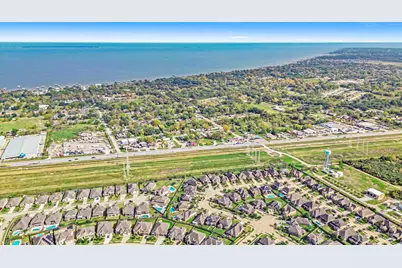 2451 Porto Way, League City, TX 77573 - Photo 42