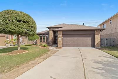 2451 Porto Way, League City, TX 77573 - Photo 2