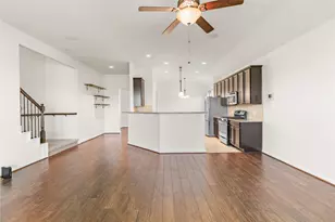 2451 Porto Way, League City, TX 77573 - Photo 1