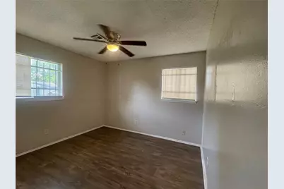 5250 Dumore Drive, Houston, TX 77048 - Photo 6