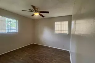 5250 Dumore Dr, Houston, TX 77048 - Photo 6