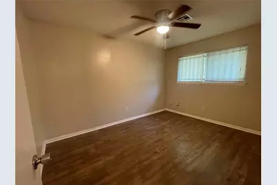 5250 Dumore Drive, Houston, TX 77048 - Photo 8