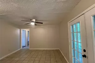5250 Dumore Dr, Houston, TX 77048 - Photo 4