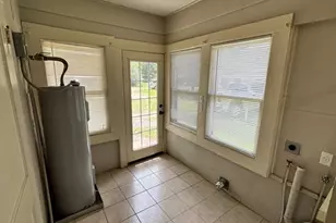927 & 937 N Franklin St, La Grange, TX 78945 - Photo 10