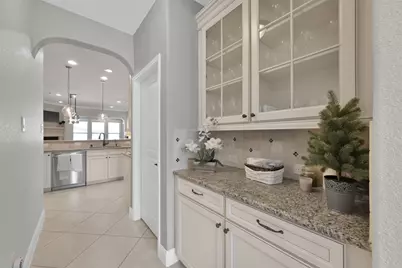 98 Lindenberry Circle, The Woodlands, TX 77389 - Photo 14