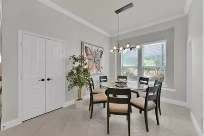 98 Lindenberry Circle, The Woodlands, TX 77389 - Photo 10