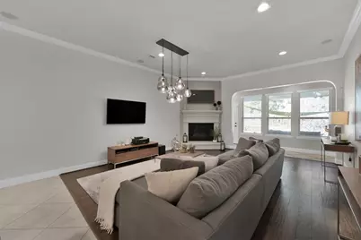 98 Lindenberry Circle, The Woodlands, TX 77389 - Photo 8