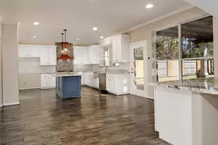 138 Oriel Oaks, The Woodlands, TX 77382 - Photo 12
