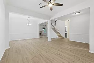 11022 Collingswood Dr, La Porte, TX 77571 - Photo 2
