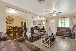 5843 Kenilwood Dr, Houston, TX 77033 - Photo 6