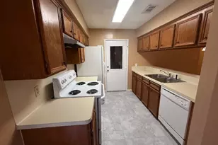 1610 Hazelwood St, Conroe, TX 77301 - Photo 6