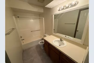 1610 Hazelwood Street #B, Conroe, TX 77301 - Photo 12