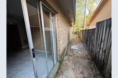 1610 Hazelwood Street #B, Conroe, TX 77301 - Photo 14