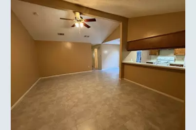 1610 Hazelwood Street #B, Conroe, TX 77301 - Photo 4