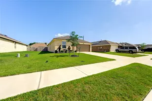 9907 Palm Royal Dr, Baytown, TX 77521 - Photo 22