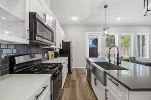 6723 Parker Oaks Ln, Houston, TX 77076 - Photo 2
