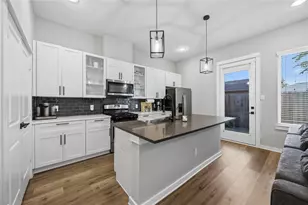 6723 Parker Oaks Ln, Houston, TX 77076 - Photo 1