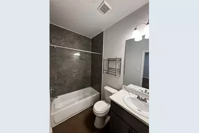 8205 Oak Knoll Lane #B, Houston, TX 77028 - Photo 10