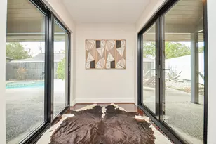 10003 Burgoyne Rd, Houston, TX 77042 - Photo 10