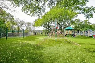 10003 Burgoyne Rd, Houston, TX 77042 - Photo 46