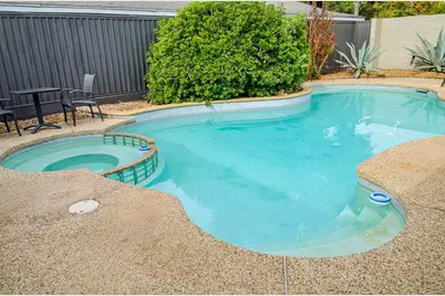 10003 Burgoyne Road, Houston, TX 77042 - Photo 12