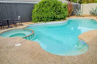 10003 Burgoyne Rd, Houston, TX 77042 - Photo 12