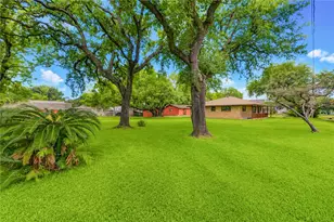 4704 1st St, Bacliff, TX 77518 - Photo 30
