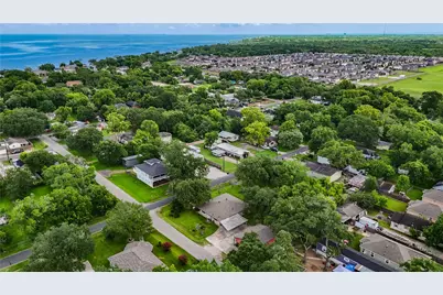 4704 1st Street, Bacliff, TX 77518 - Photo 48