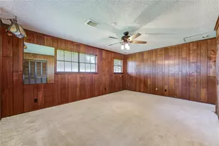 4704 1st St, Bacliff, TX 77518 - Photo 20