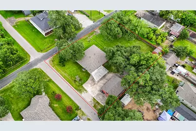 4704 1st Street, Bacliff, TX 77518 - Photo 40