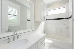 2035 Sheridan St, Houston, TX 77030 - Photo 28