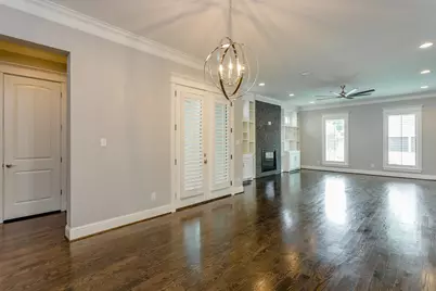 2035 Sheridan Street #A, Houston, TX 77030 - Photo 8