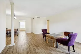 7600 Burgoyne Rd, Houston, TX 77063 - Photo 2